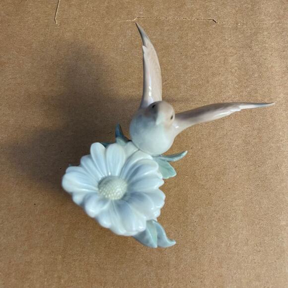 LLadro 1981 Retired Fluttering Nightingale Bird Porcelain RARE Figurine - Picture 5 of 7